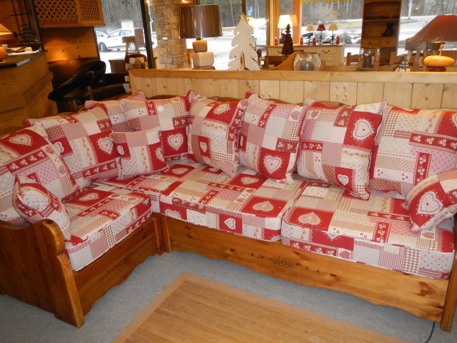 Bois et tissus MONTAGNARD Aravis Meubles